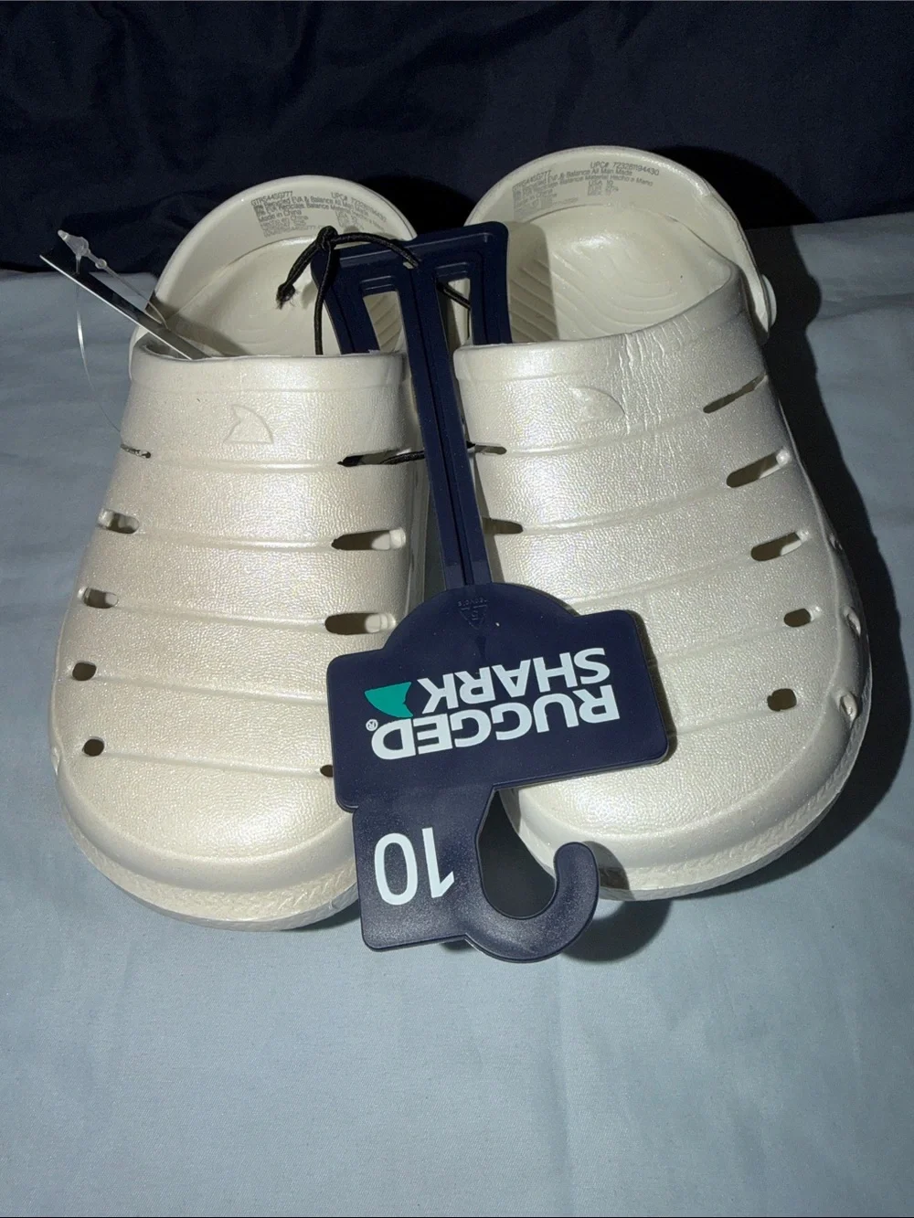 Rugged Shark Kids' Cream Glitter Slip-On Sandals with Back Strap